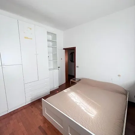 Trilo Carla In Centro A Apartamento