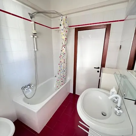 Apartamento Trilo Carla In Centro A Numana